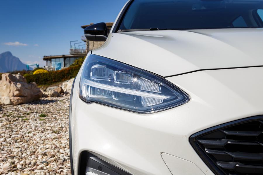 Детали экстерьера Ford Focus Active Wagon 2018 года  (WW) (фото 32 из 49)